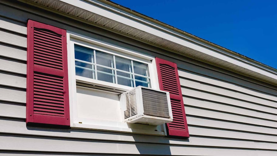 Air conditioner in house window 