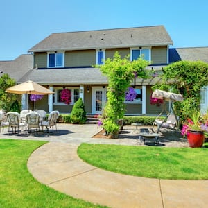 A American country farm luxury house