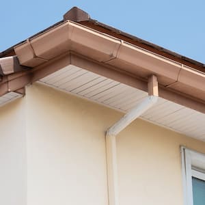 Corner house gutters