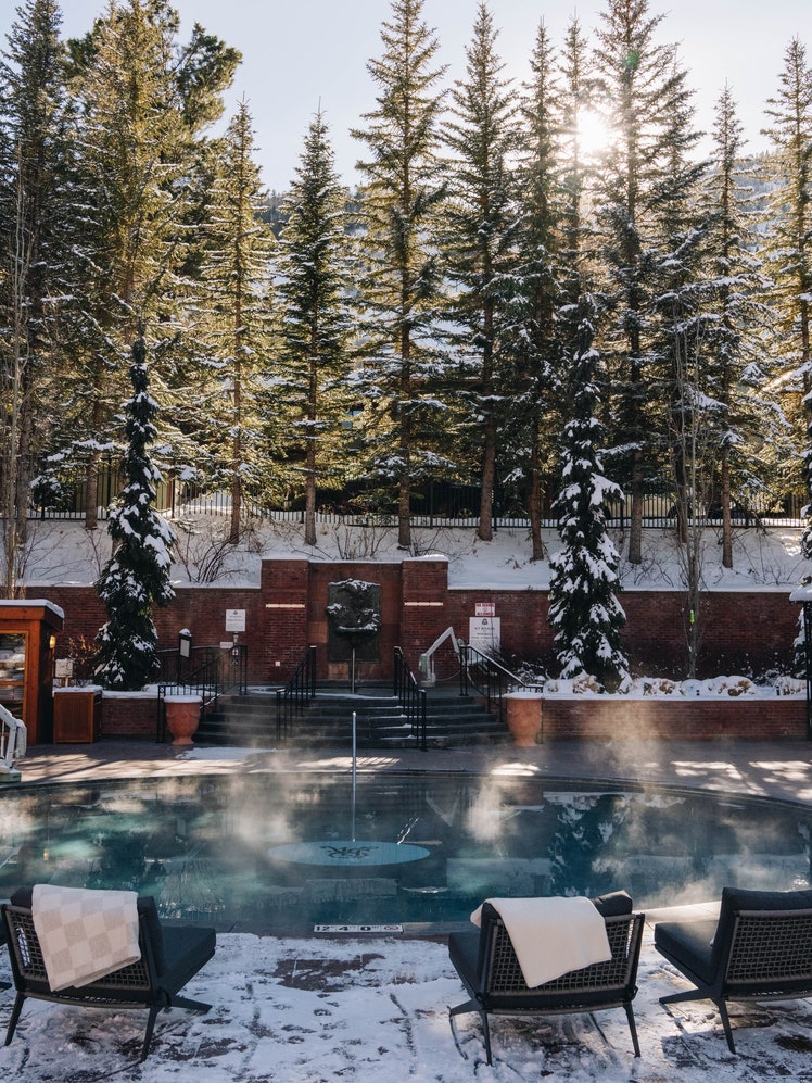 9 Best Aspen Hotels and Homes For Your Next Winter Getaway