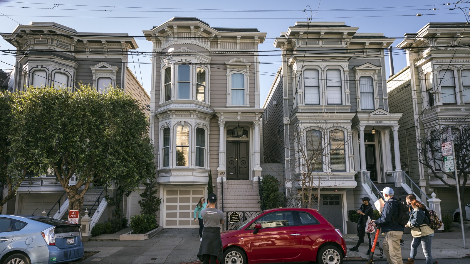 The Full House House: Everything You Need to Know About the Victorian Dwelling From the Iconic Show