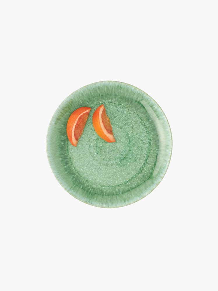 Stoneware dinner plates with glaze finish.