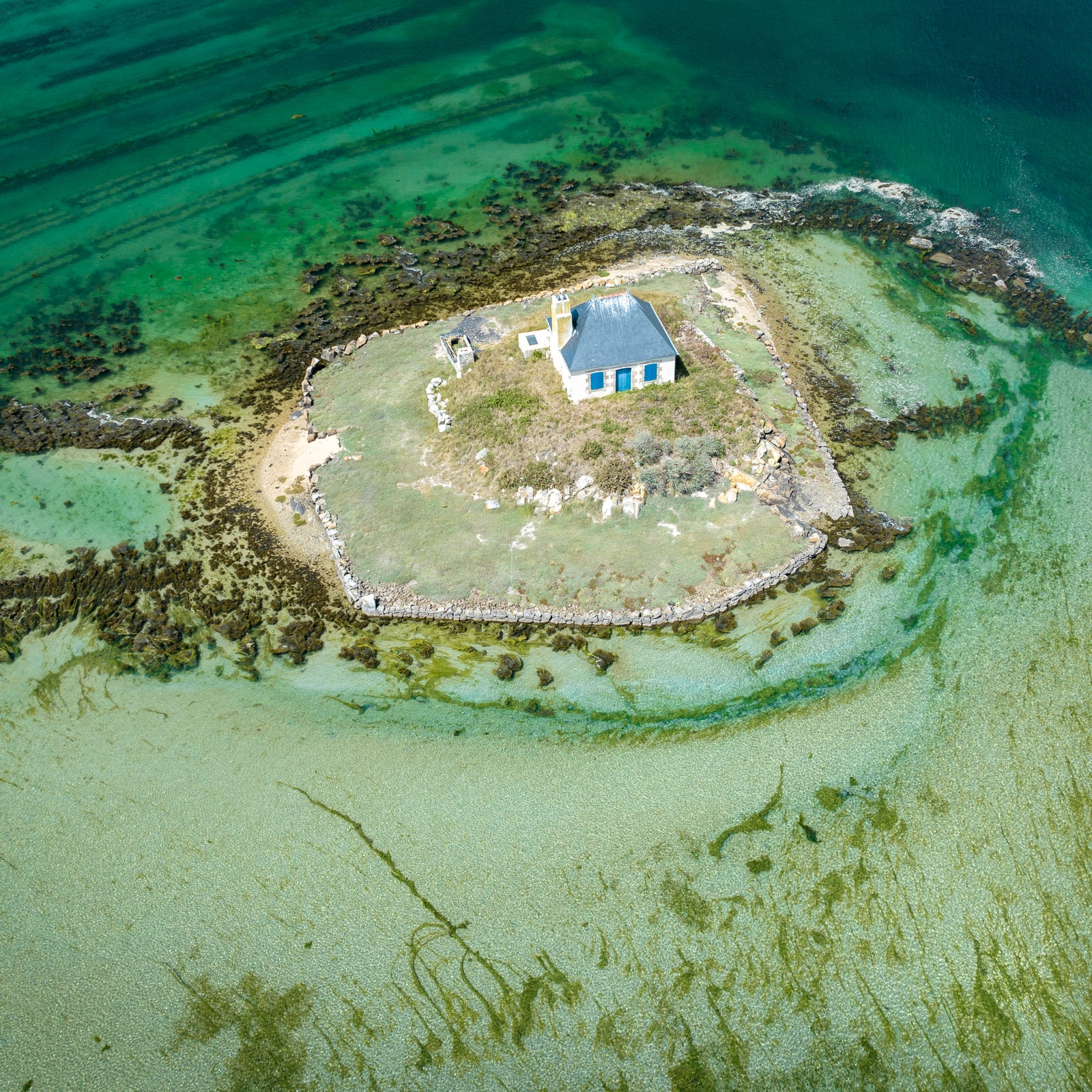 These Tiny French Homes Reside on Their Own Tiny Islands