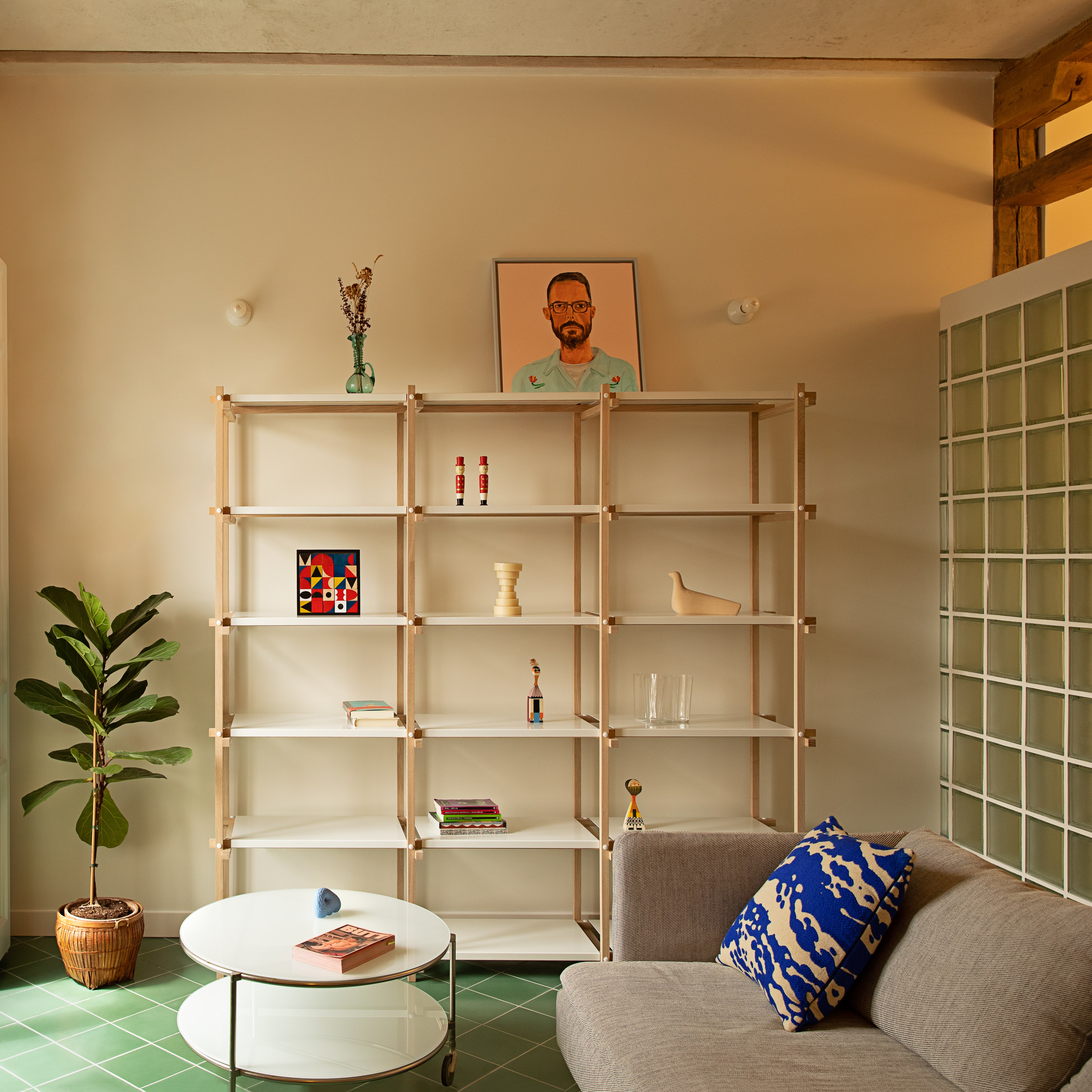 A 431-Square-Foot Apartment in Madrid Is Brilliantly Transformed