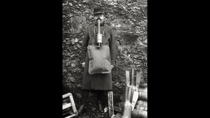 A soldier demonstrates an ungainly French gas mask. "French masks were notoriously unreliable,"<a href="http://www.ncbi.nlm.nih.gov/pmc/articles/PMC2376985/" target="_blank" target="_blank"> wrote</a> historian Gerald Fitzgerald.  