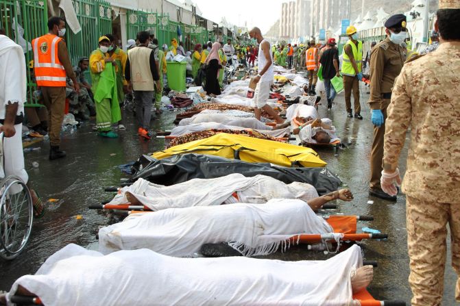 Saudi emergency personnel surround bodies of Hajj pilgrims at the site of a stampede Thursday, September 24, in Mecca, Islam's holiest city. Thursday morning's stampede killed hundreds during one of the last rituals of the<a href="http://www.cnn.com/2015/09/23/world/gallery/hajj/index.html"> Hajj, the annual Islamic pilgrimage</a>.