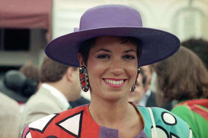 "In the 1970s and 1980s there was a return to the longer skirt, while the same casual attitude of the 1960s was still in place," said the<a href="https://www.kentuckyderby.com/history/fashion/1970s" target="_blank" target="_blank"> Kentucky Derby website. </a>