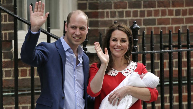 Catherine holds <a href="https://edition.cnn.com/interactive/2018/04/world/royal-baby-cnnphotos/index.html" target="_blank">their newborn baby son Louis</a> outside a London hospital on April 23, 2018.