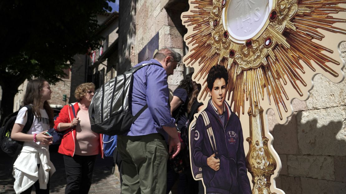 Acutis, who was a fan of video games, computing and soccer, is associated with the healing of two children after he was prayed to.