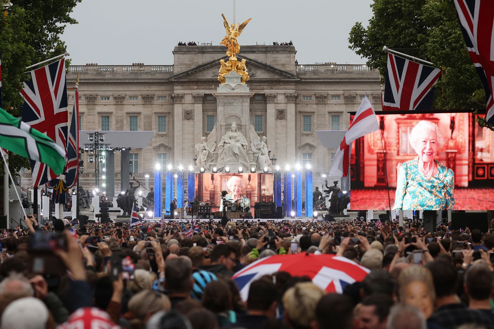 People gather along The Mall for Saturday night's concert.