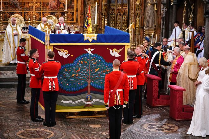 An anointing screen is erected for King Charles III at the coronation ceremony. <a href="https://www.cnn.com/uk/live-news/king-charles-iii-coronation-ckc-intl-gbr/h_bf90cc361d9bb2d2940704187697b0cd" target="_blank">The most sacred part of the service</a> — the anointing — took place behind the screen.