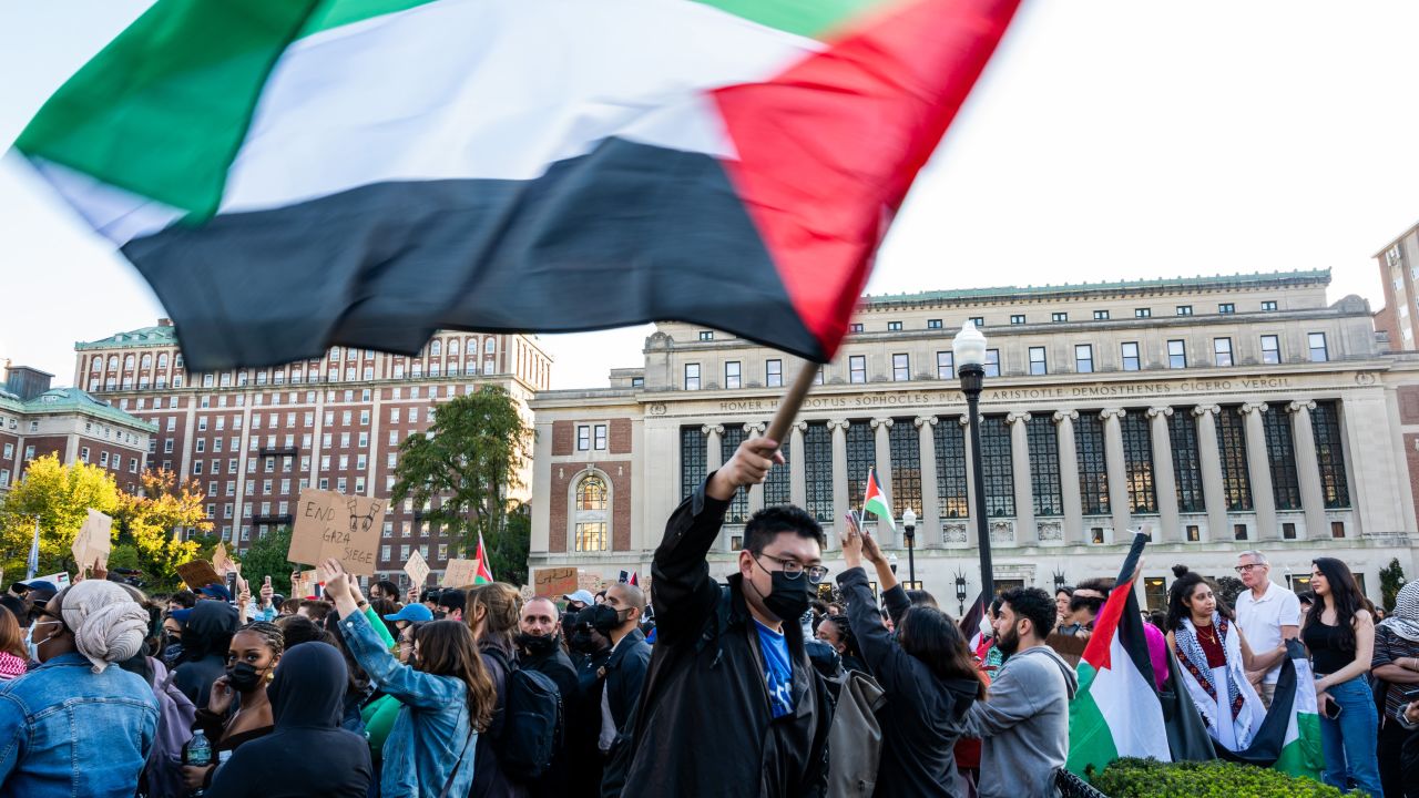 NEW YORK, NEW YORK - OCTOBER 12: Columbia students participate in a rally in support of Palestine at the university on October 12, 2023 in New York City. A counter rally in support of Israel was also held by students across the lawn. Across the country and around the world, people are holding rallies and vigils for both Palestinians and Israelis following last weekend's attack by Hamas. On October 7, the Palestinian militant group Hamas launched a surprise attack on Israel from Gaza by land, sea, and air, killing over 1,200 people and wounding thousands. Israeli soldiers and civilians have also been taken hostage by Hamas and moved into Gaza. The attack prompted a declaration of war by Israeli Prime Minister Benjamin Netanyahu, with ongoing airstrikes in Gaza that have killed over a thousand people. (Photo by Spencer Platt/Getty Images)