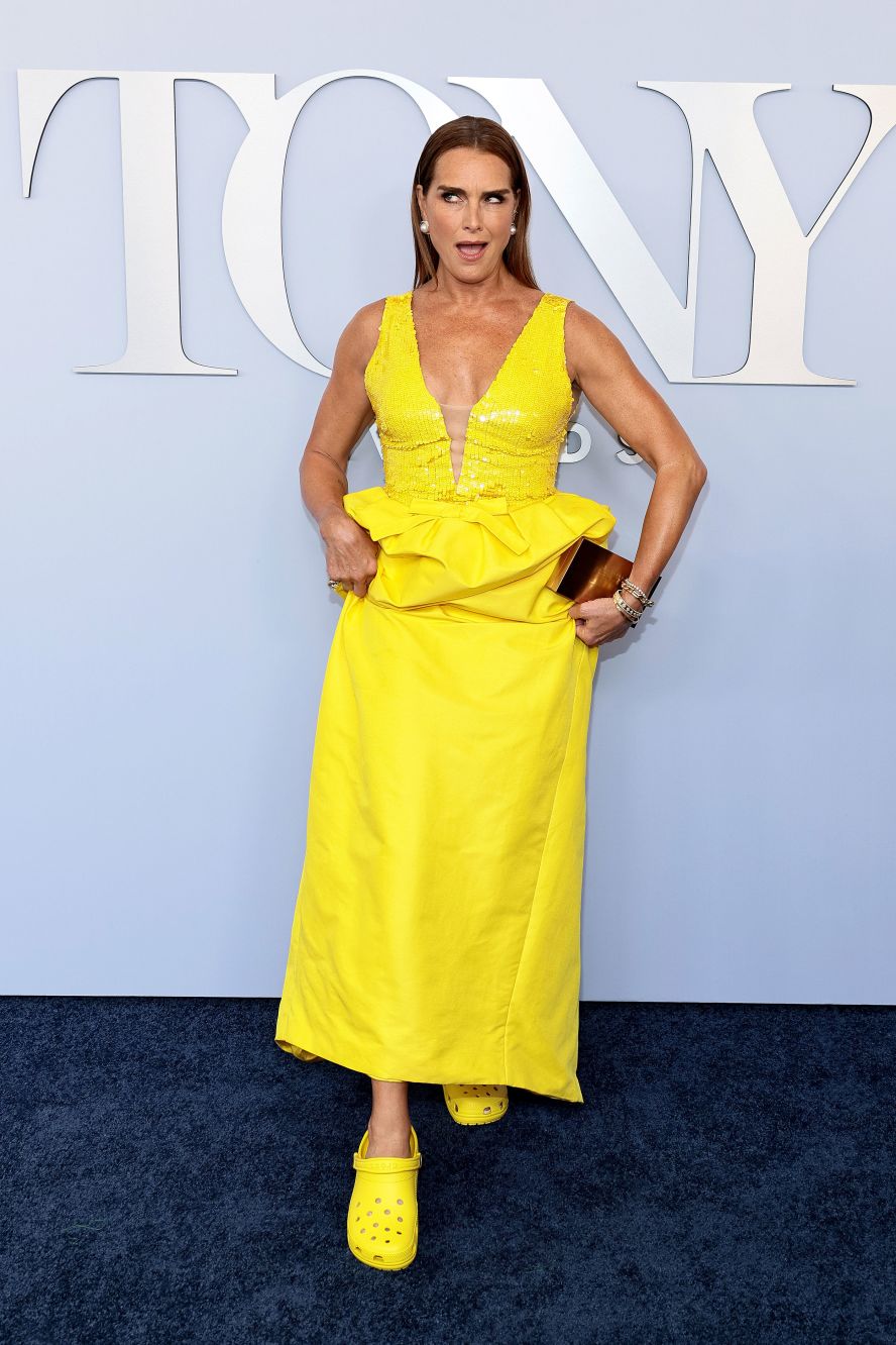 Actress Brooke Shields <a href="https://www.cnn.com/2024/06/18/style/brooke-shields-crocs-tony-awards-red-carpet/index.html">wears Crocs to the Tony Awards</a> in New York on Sunday, June 16. She had foot surgery several days before the event. “Broadway gave me these broken feet, and now I’m fixing them,” the actor <a href="https://www.instagram.com/cbsnews/reel/C8S-wvpIcG0/" target="_blank">told</a> CBS.