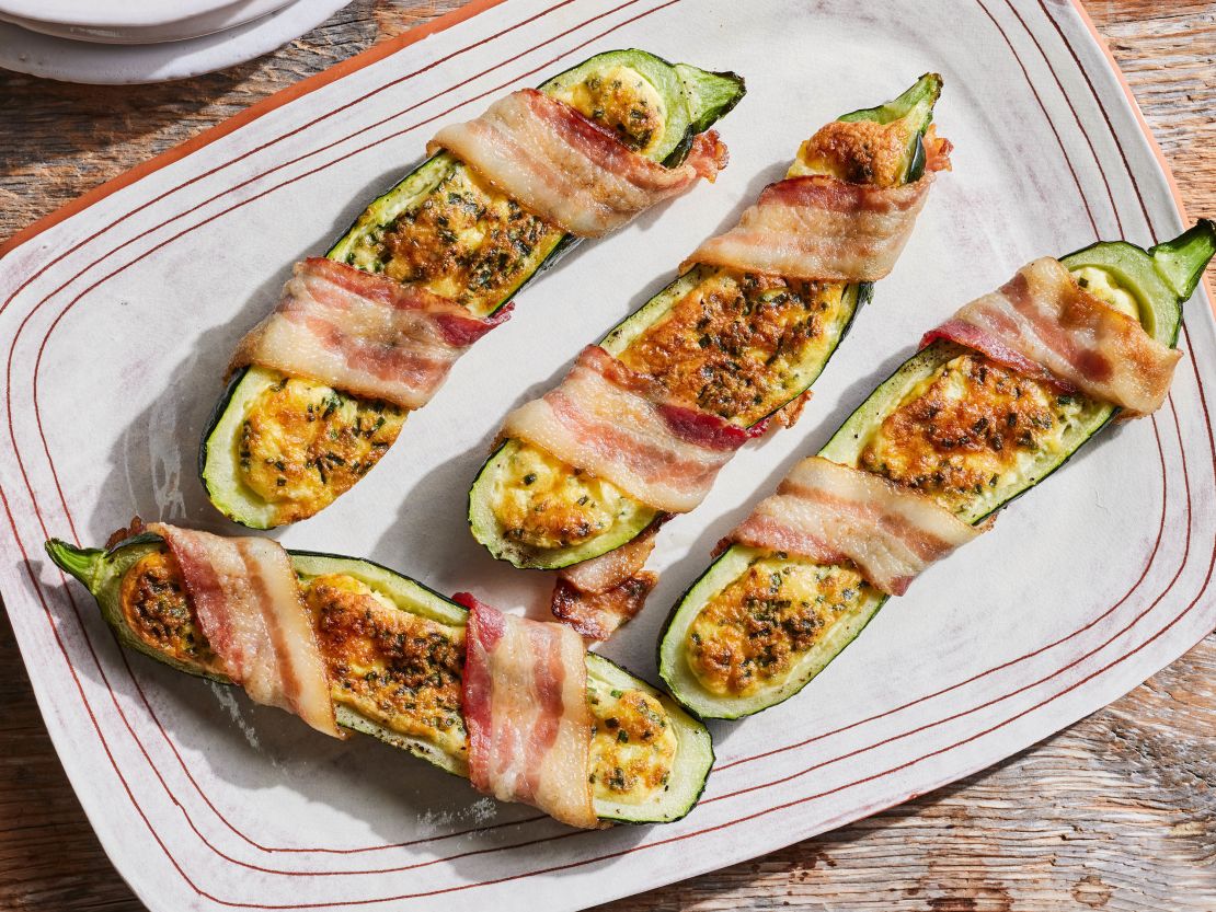 FN_GRILLED-BACON-FN_EGG-AND-CHEESE-ZUCCHINI-BOATS-H-f_s4x3.jpg