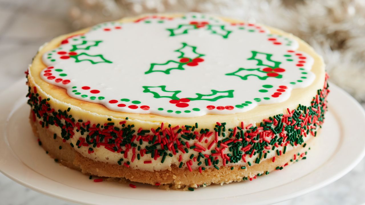 FNK_CHRISTMAS-COOKIE-CHEESECAKE-H_s4x3.jpg