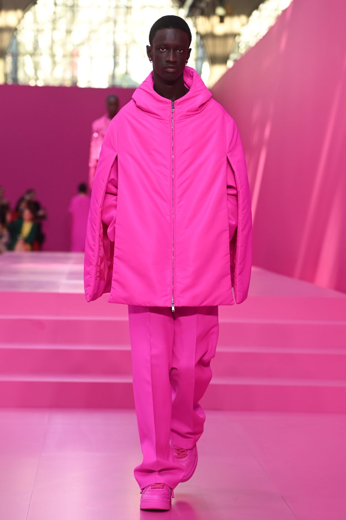 PARIS, FRANCE - MARCH 06: (EDITORIAL USE ONLY - For Non-Editorial use please seek approval from Fashion House) A model walks the runway during the Valentino Womenswear Fall/Winter 2022-2023 show as part of Paris Fashion Week on March 06, 2022 in Paris, France. (Photo by Pascal Le Segretain/Getty Images)