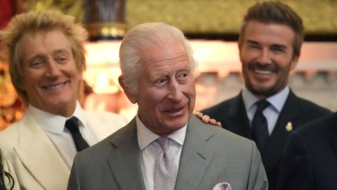 LONDON, ENGLAND - JUNE 11: British pop icon Rod Stewart, (L), former footballer David Beckham, (R) and King Charles III attend the inaugural King's Foundation charity awards at St James's Palace on June 11, 2024 in London, England. The Awards serve as a platform to honour the outstanding efforts of students, teachers, alumni, and partners who have significantly contributed to the Foundation's mission across various sectors. There are nine award categories, with the event culminating in The King presenting The King Charles III Harmony Award, a special accolade recognising an individual's long-term dedication to the Foundation's mission. (Photo by Kirsty Wigglesworth - WPA Pool/Getty Images)