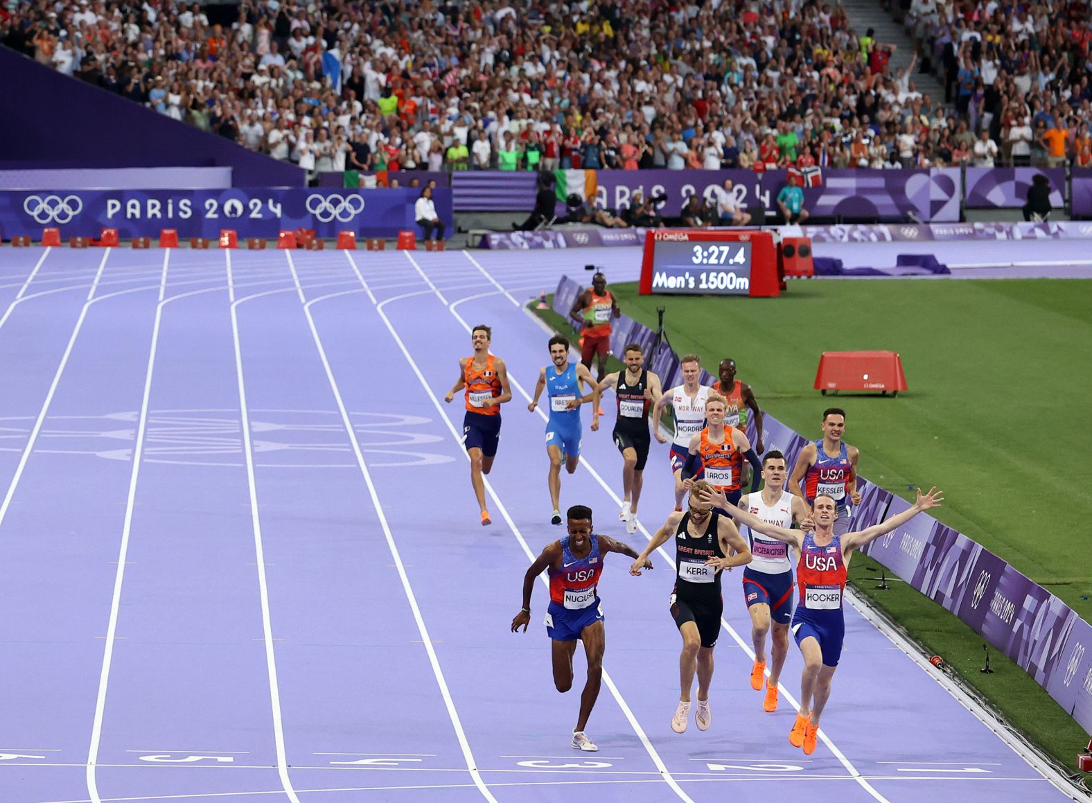 The United States' Cole Hocker reaches the finish line first, <a href="https://www.cnn.com/sport/live-news/paris-olympics-news-2024-08-06#h_5117841d385372aa7dd277388c911308">stunning the field to win the 1,500 meters</a> on August 6. Hocker finished with an Olympic record time of 3:27.65.