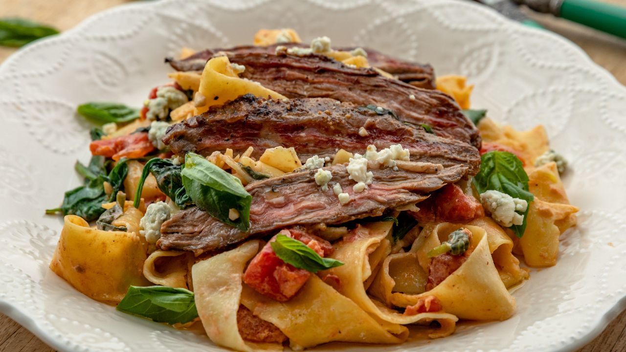 WU2206_Steakhouse-Pasta_s4x3.jpg