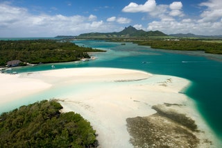 How can Parisian Tatiana Schaub ever manage to leave her little utopia in the northeast of Mauritius L'ilot's setting is...