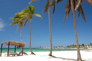 Best beach in Cuba for a weekend getaway     A halfmoon curve slopes into a channel of eyepopping electric blue. Slumber...