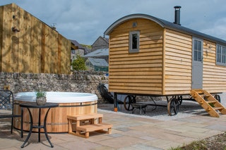 A shepherds hut Litton