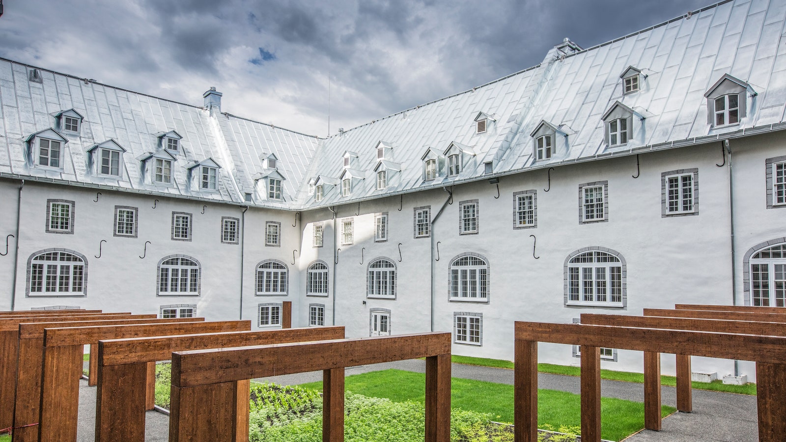 Museum or spa? This 'healthy hotel’ is calling us to Québec City