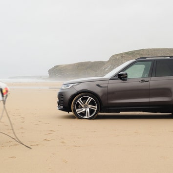 Adventure calls: exploring Cornwall with Land Rover Discovery