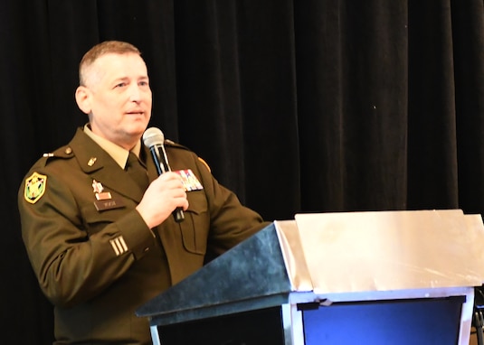 AR-MEDCOM CG touts 'Army Reserve advantage' in DOD health care IT transformation