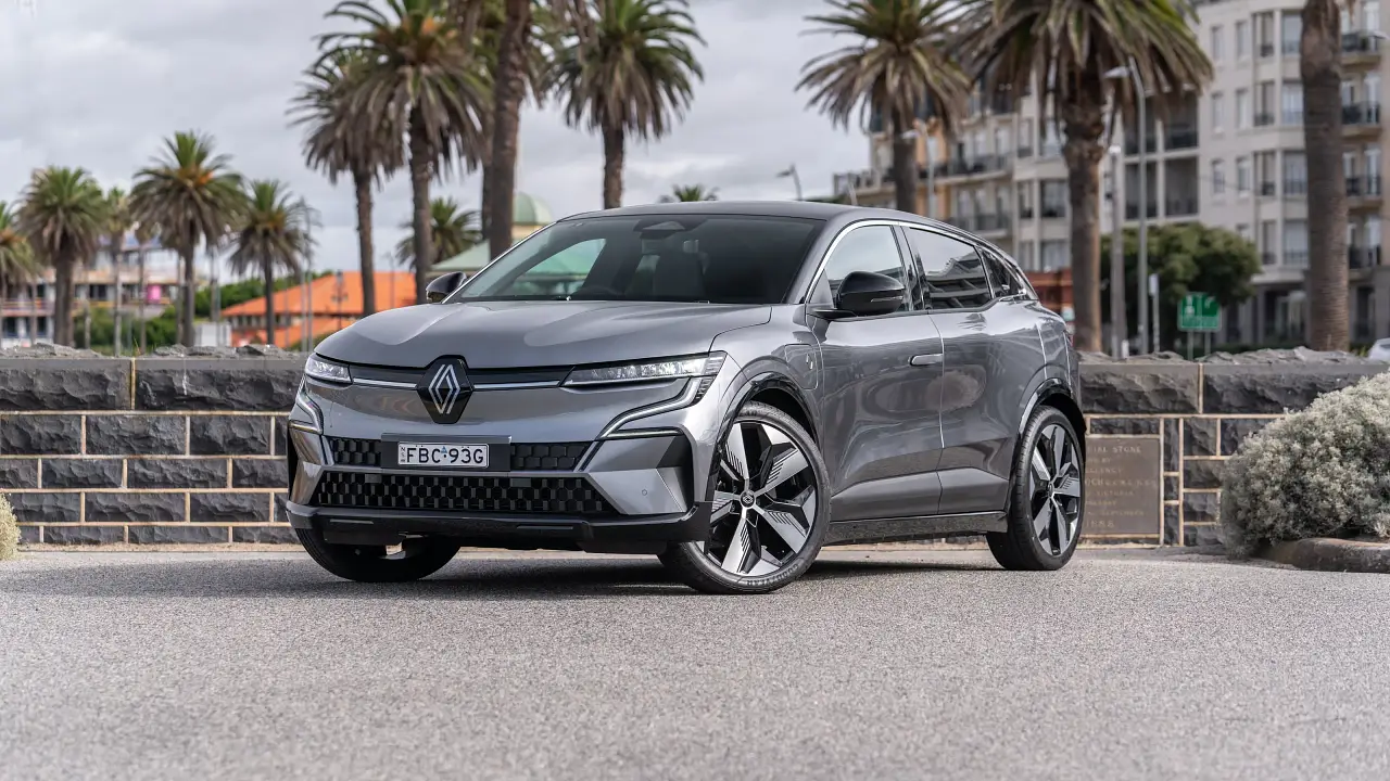 2024 Renault Megane E-Tech video review