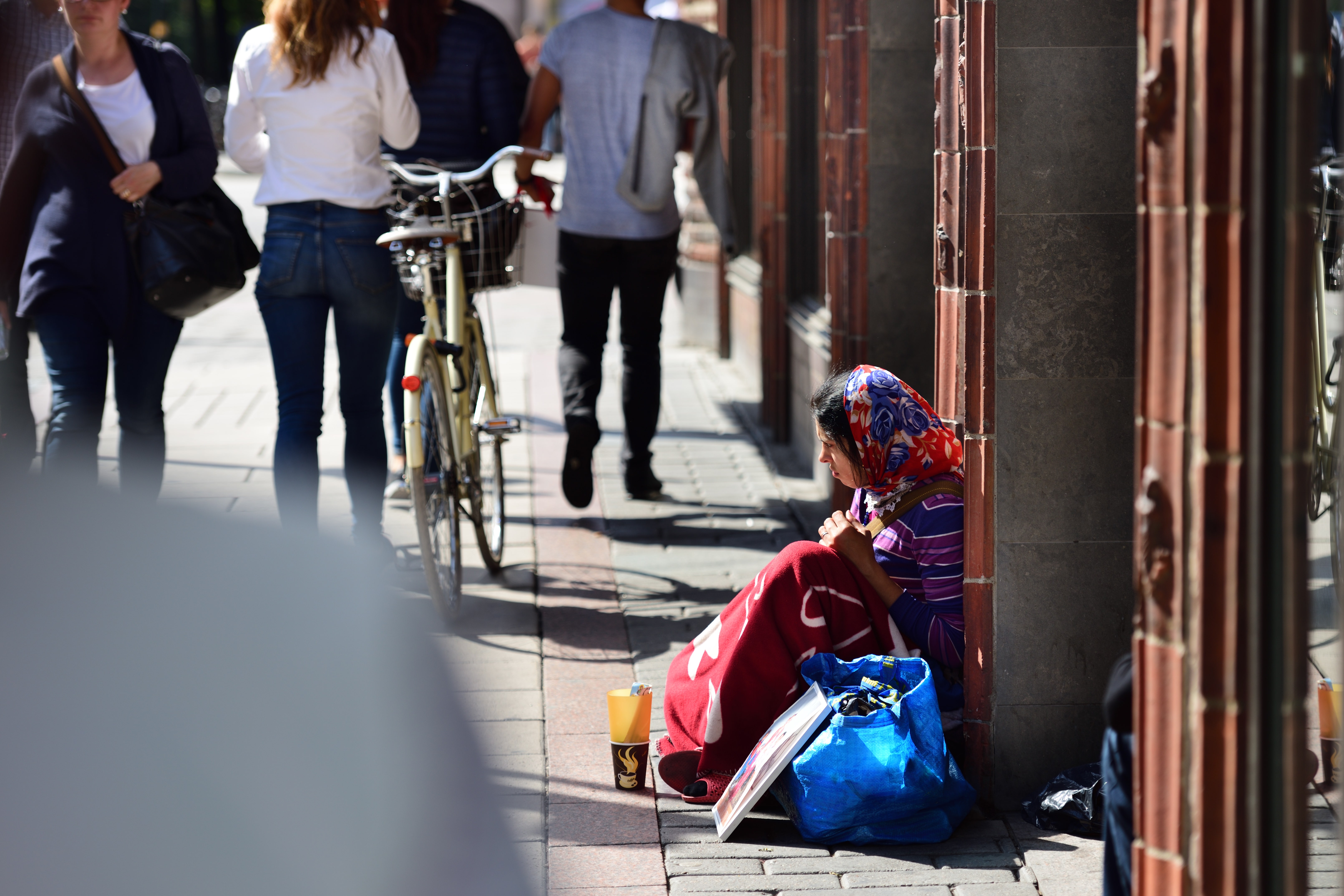 Pedir limosna podría volverse ilegal en Suecia