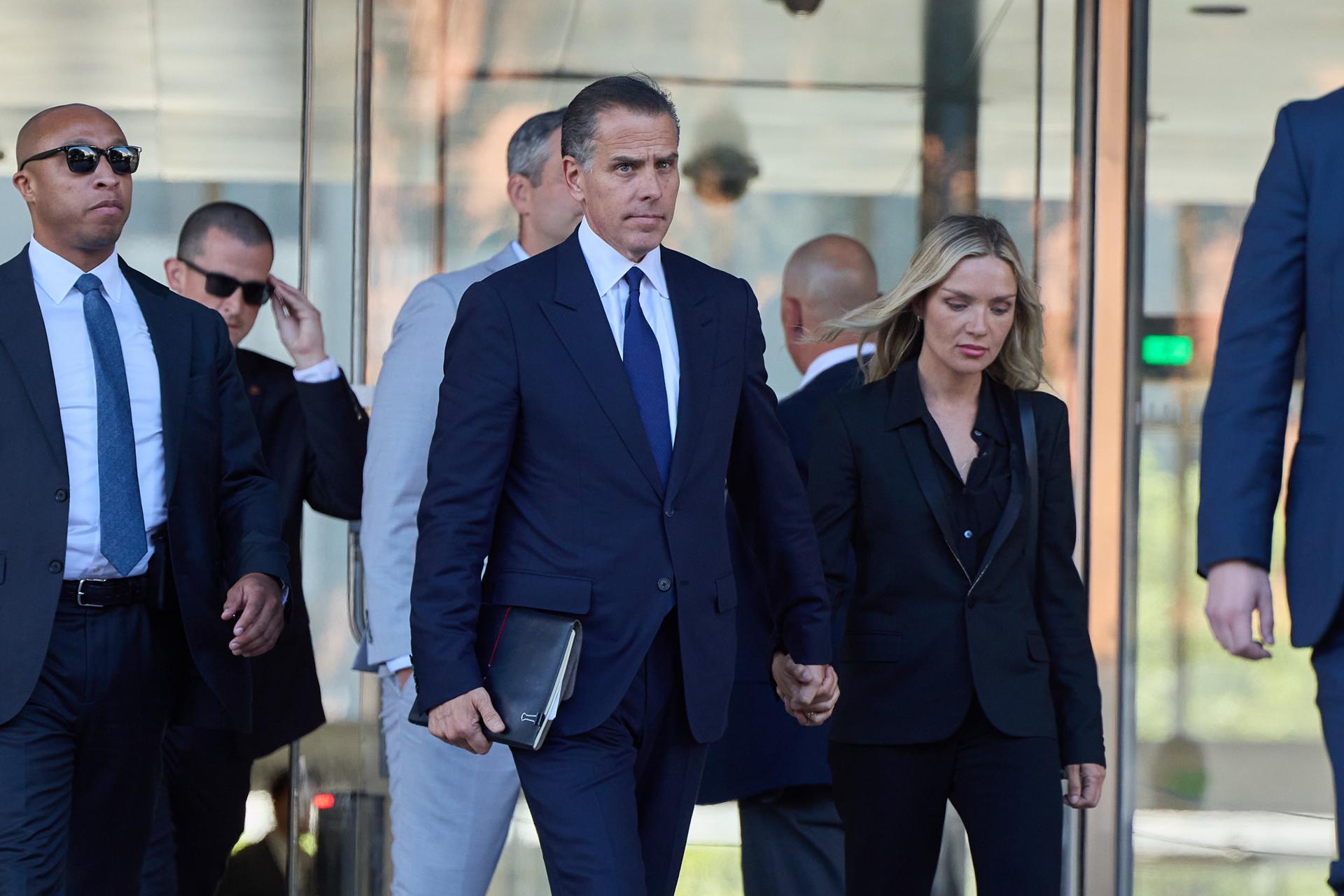 Hunter Biden deixando o tribunal em Los Angeles.