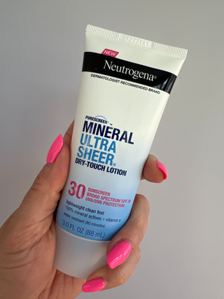 Neutrogena Mineral UltraSheer DryTouch SPF 30 Sunscreen Lotion