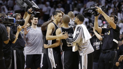 NBA Finals in Vegas: Spurs now favored in series but history on Heat's side in game two