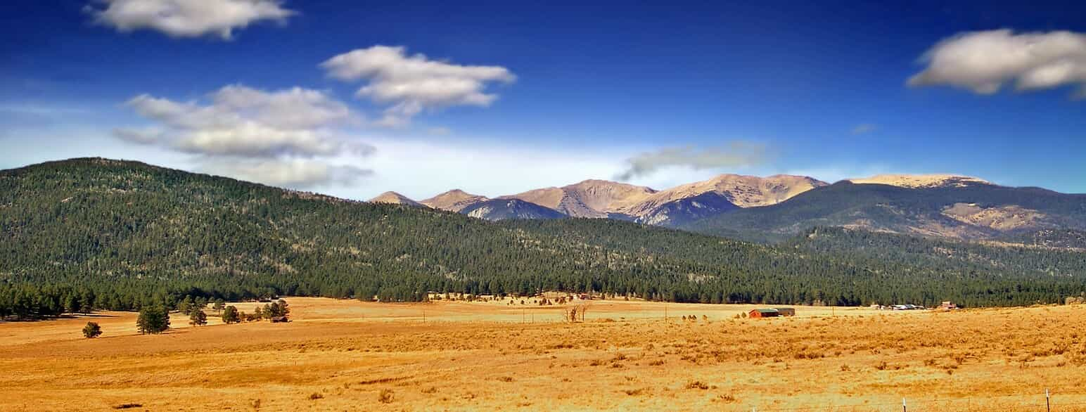 Wheeler Peak set fra byen Eagle Nest