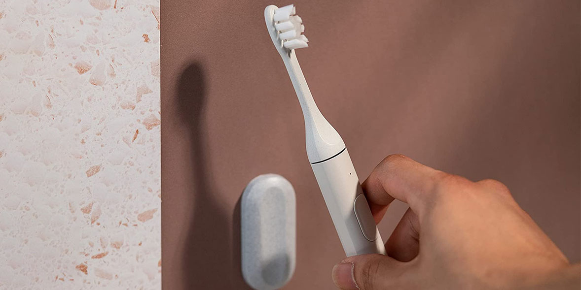 SURI electric toothbrush