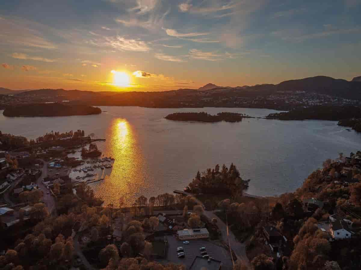 Solnedgang over Nordåsvatnet