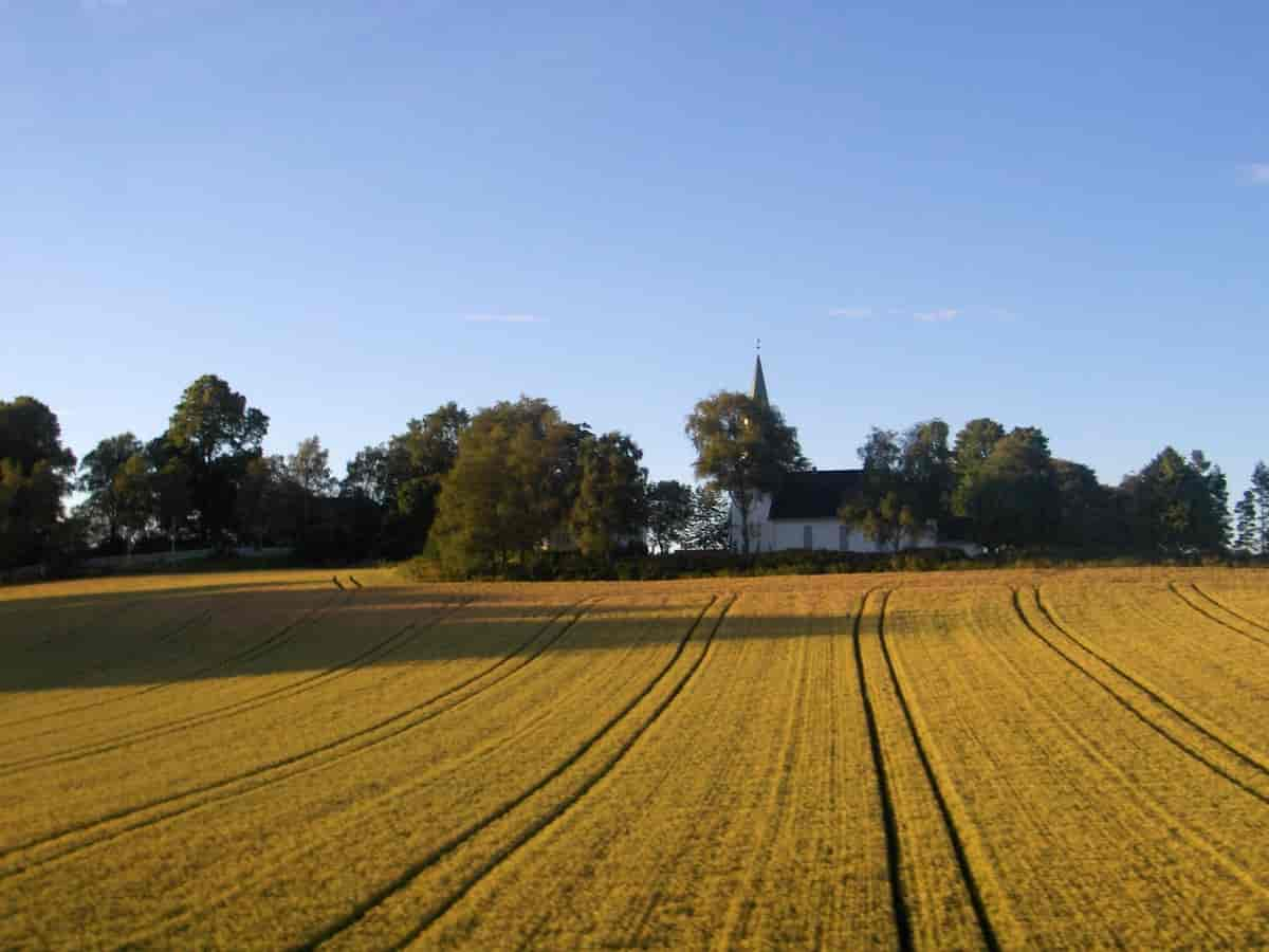 Kråkstad kirke