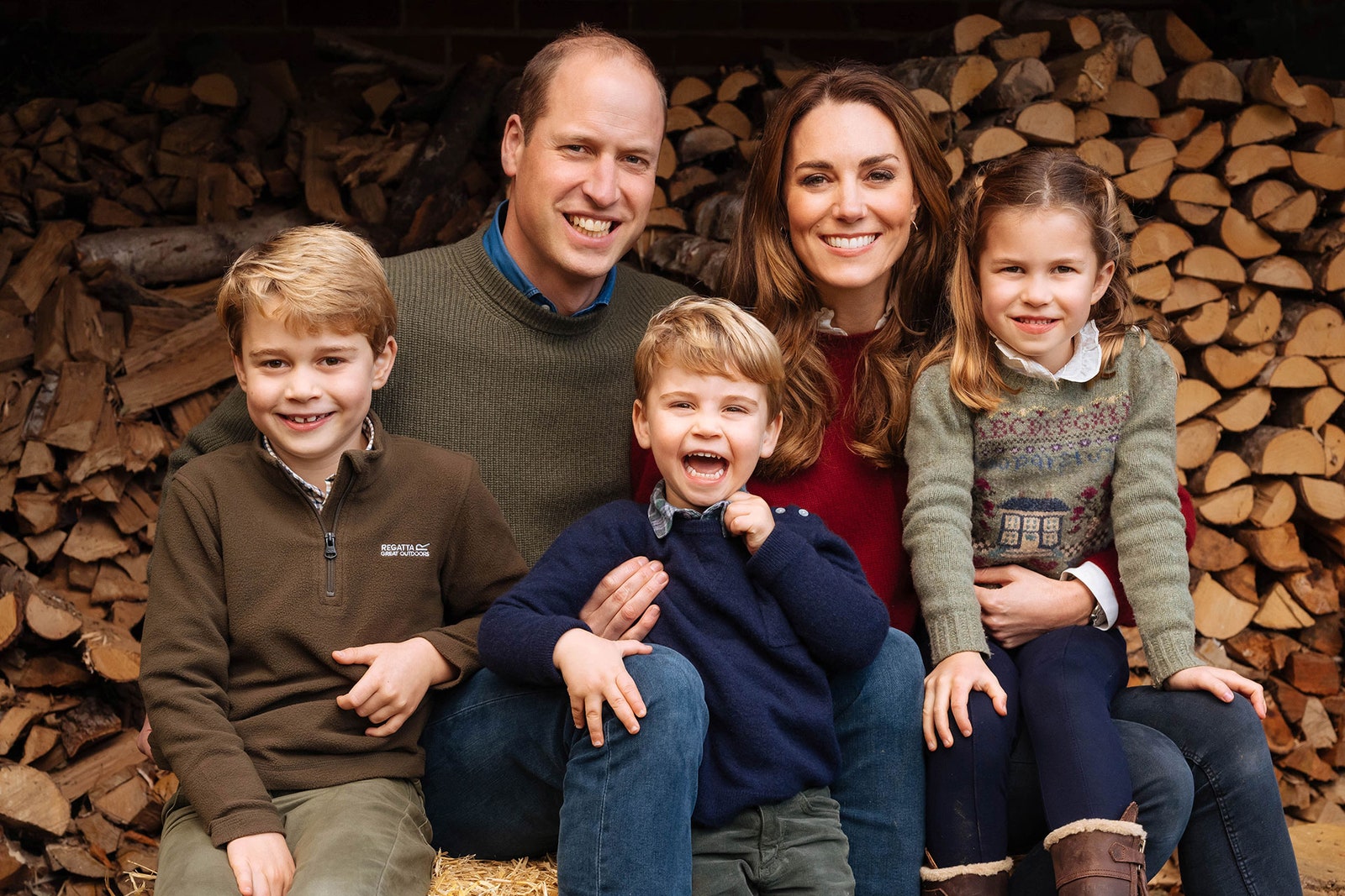 Kate Middleton and Prince William pictured with Prince George Princess Charlotte and Prince Louis