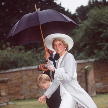 Princess Diana biographer Andrew Morton reveals attempted blackmail by leading photographer