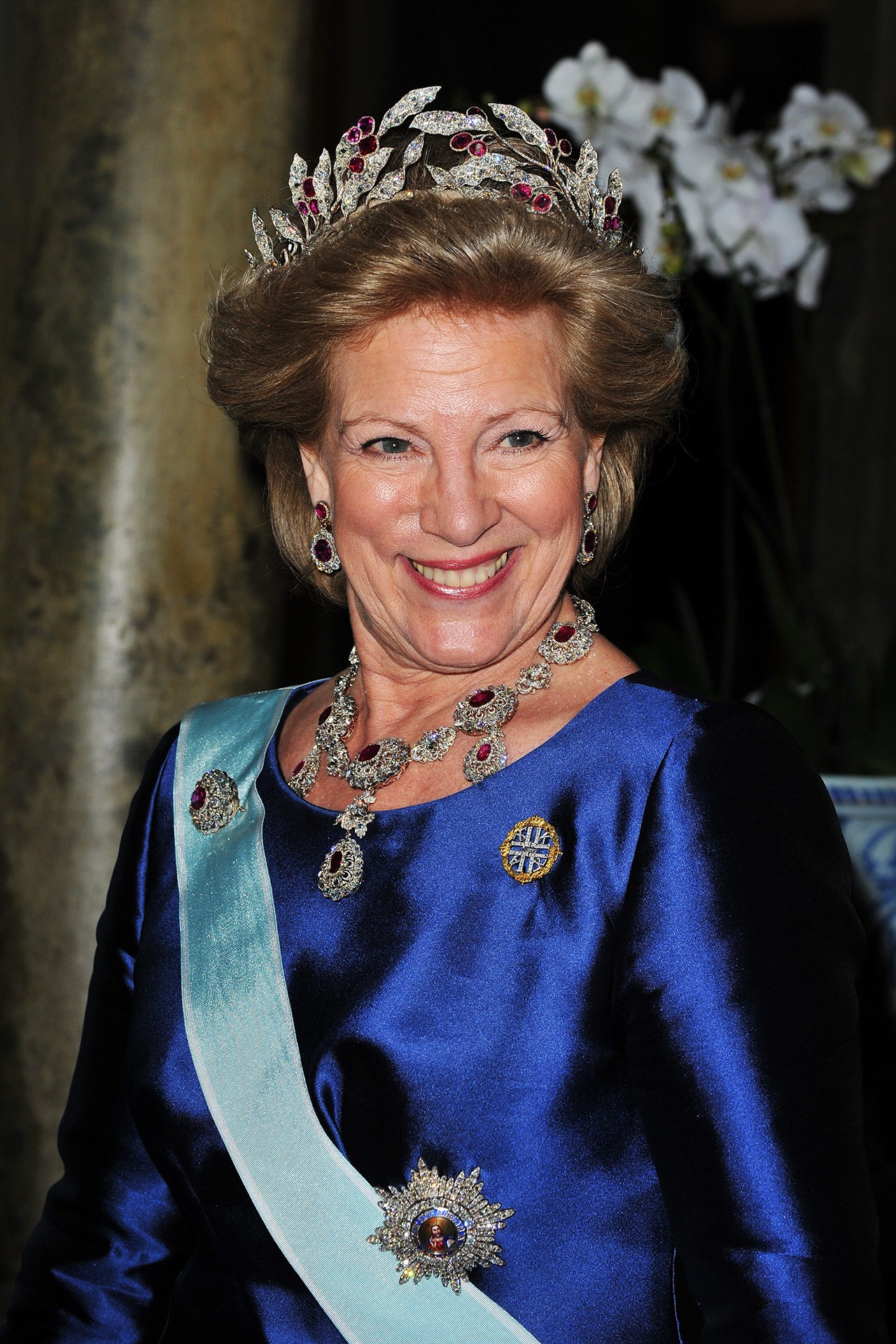 Queen AnneMarie of Greece  attends the Wedding Banquet for Crown Princess Victoria of Sweden wearing the Greek Ruby...