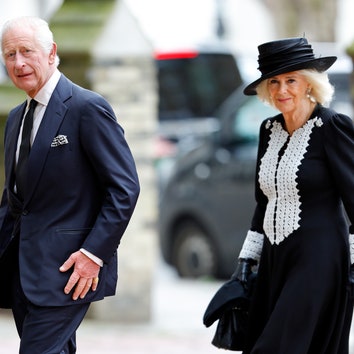 King Charles and Queen Camilla pay their respects at the funeral of Arsenal legend Sir Chips Keswick