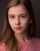 Brooklyn Shuck as Lynn Bouchard