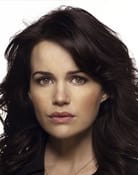 Carla Gugino as Olivia Crain