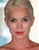 Elizabeth Gracen as Amanda Darieux