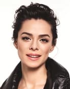 Özge Özpirinçci as Defne