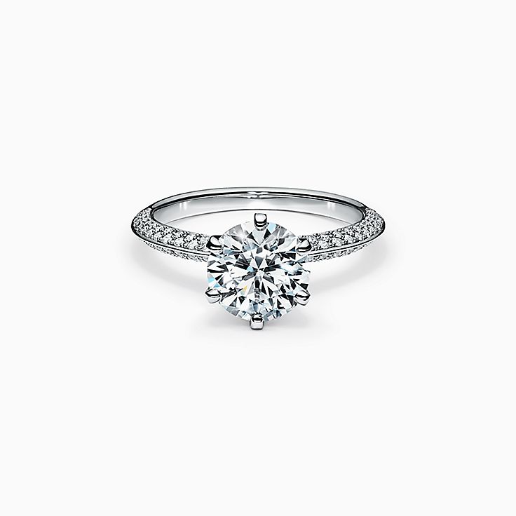 Tiffany® Setting 鉑金密鑲鑽石環密鑲訂婚戒指