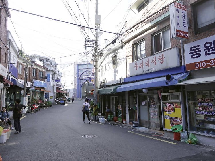 이태원 언덕 꼭대기의 우사단길