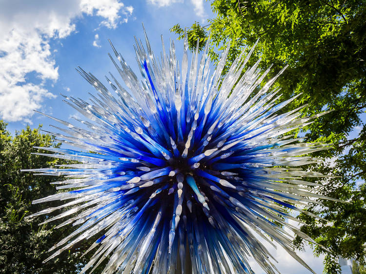 An exhibit of fantastic glass sculptures will be at the New York Botanical Garden this spring