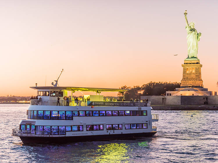 11 best dinner cruises in NYC for spectacular views of the Big Apple